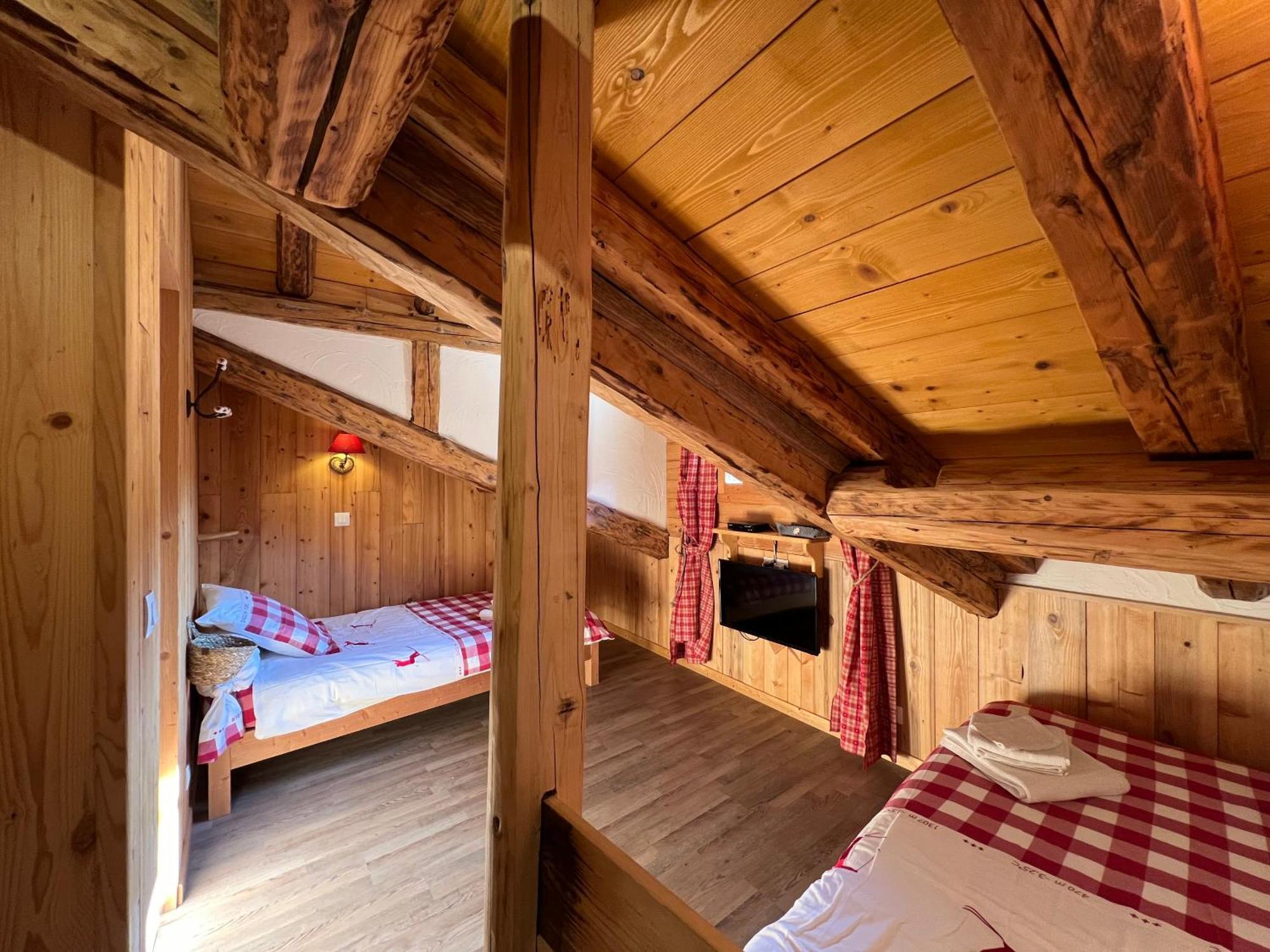 생마르탱 드 벨빌 Chalet De Charme 13 Personnes Avec Sauna Ski O Pieds 빌라 외부 사진